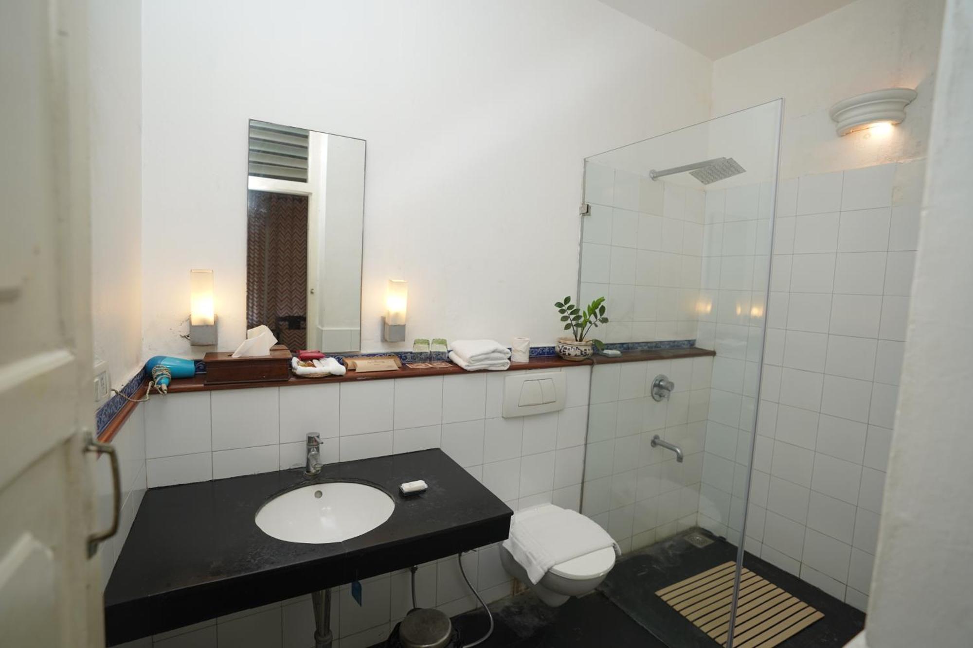 Neemrana'S- Tower House Hotel Kochi Bagian luar foto